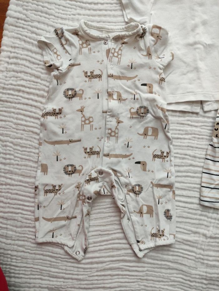 Ensemble bébé mixte 1 mois et 3 mois Safari - photo numéro 2