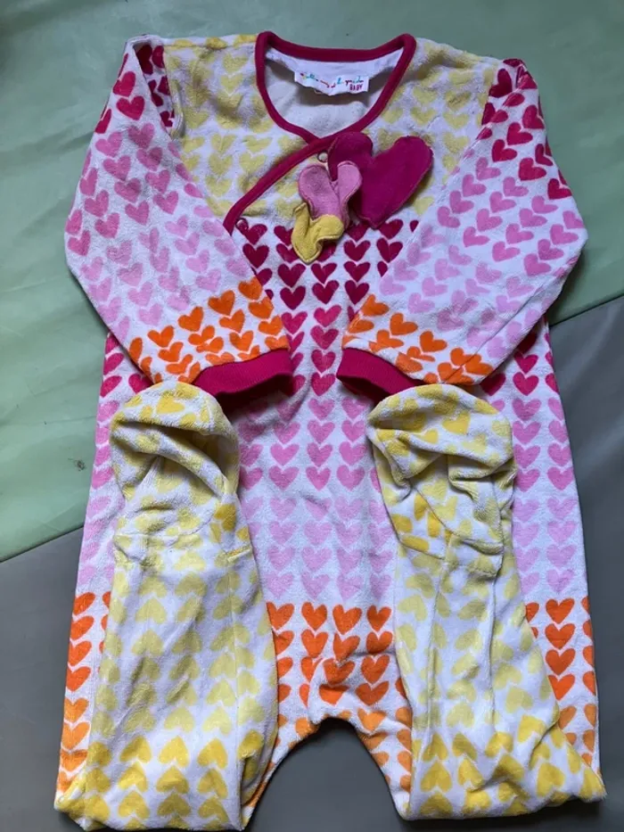 Lot de 4 grenouillères /pyjama 1 pièce en velours 24 mois (86cm) - photo numéro 6
