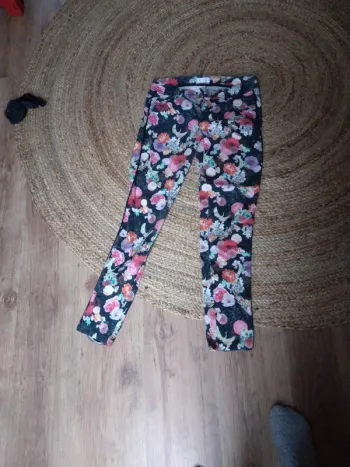 Jean à fleurs