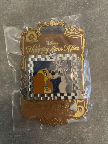 Pins Réserver