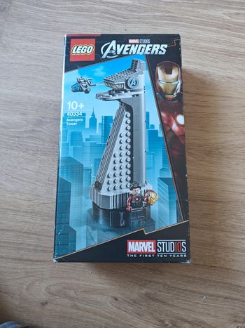 LEGO 40334 Avengers Tower Marvel neuf