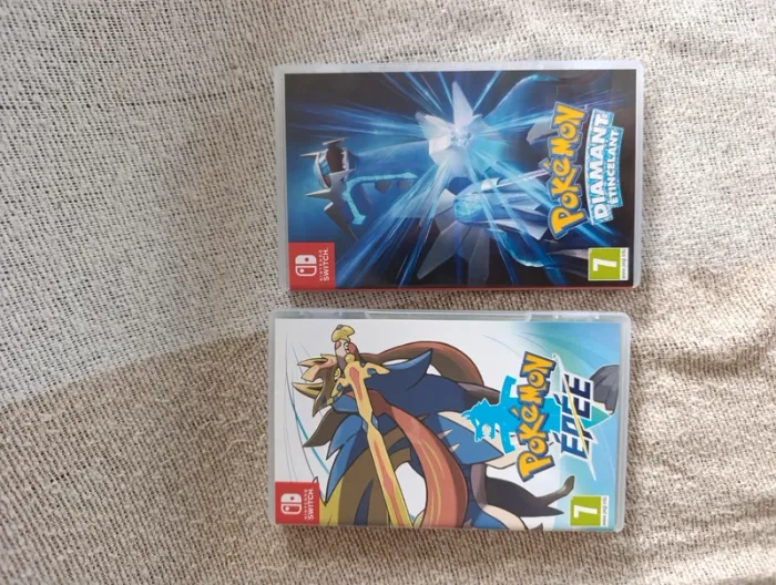 Lot de 2 jeux pokémon switch