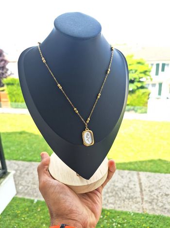 Collier Dorée en acier inoxydable pendentif Dorée et argenté avec fleur Gravé minimaliste