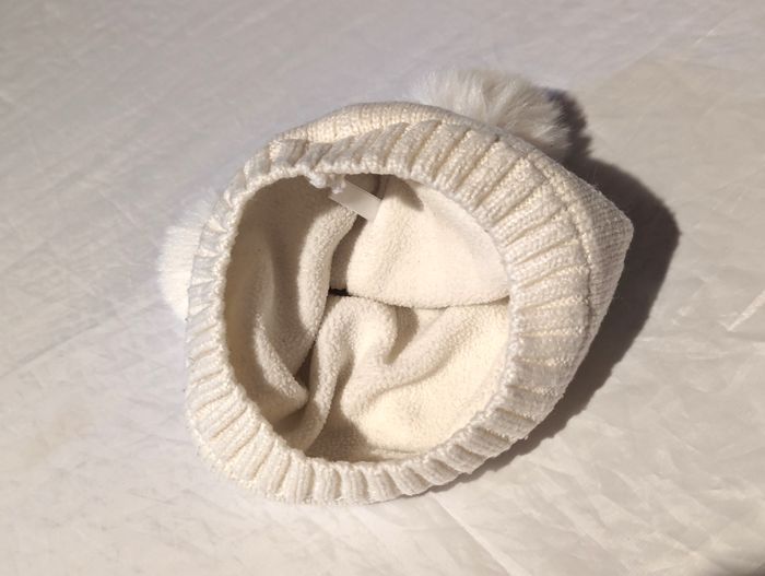 Petit Bonnet Blanc Petits Pompons Ronds Vêtement Accessoire Petits Enfants Bébés - photo numéro 5