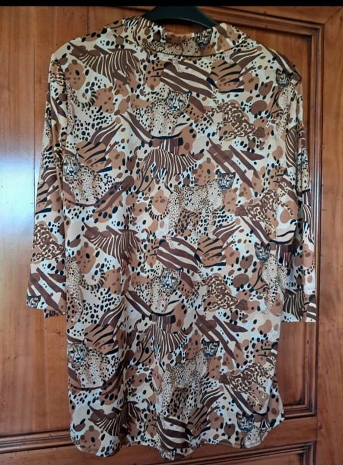 Chemise NEUVE pour femme taille 48 / 50 - photo numéro 2