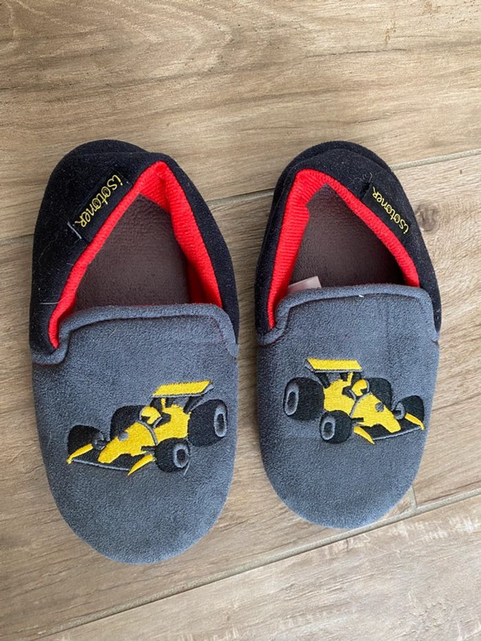 Chaussons isotoner état neuf 31 / 32 - photo numéro 2
