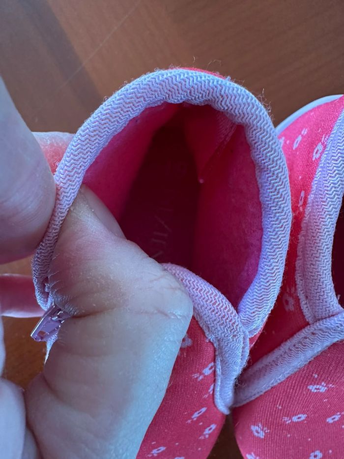 Chausson fille taille 19 - photo numéro 2