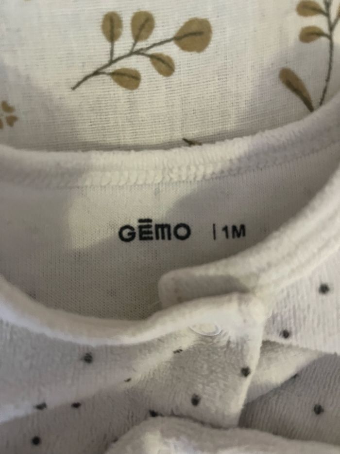 Pyjama 1 mois - photo numéro 2