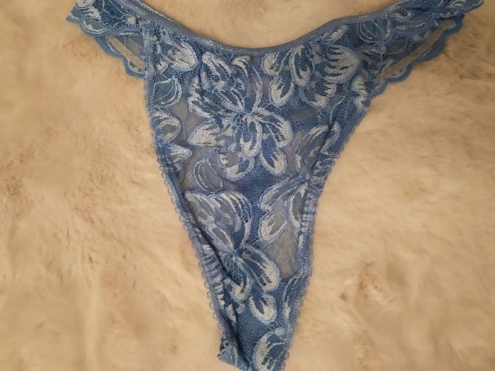 Tanga bleu pâle fleuri - photo numéro 4