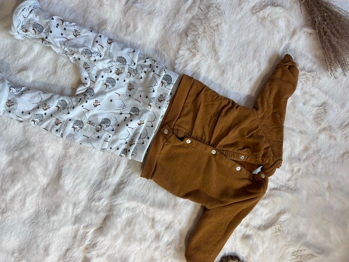 Pyjama chaud deux pièce, taille 6 mois - photo numéro 2