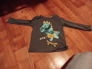 Tee shirt