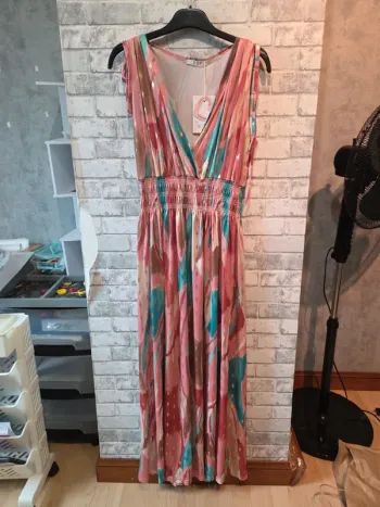 Longue robe été taille unique  neuve