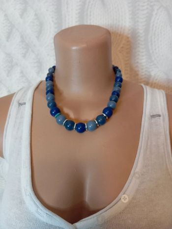 Collier perles bleues