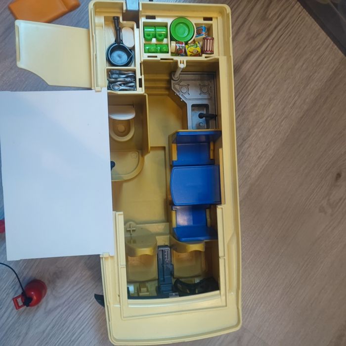 Playmobil 3647 camping car manque une fourchette - photo numéro 3