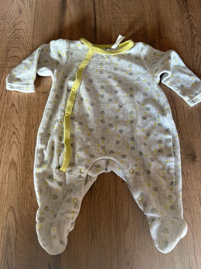 Lot pyjamas 1 mois - photo numéro 2
