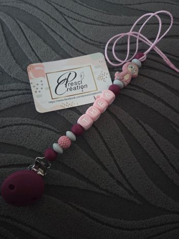 Attache tétine silicone paresseux rose 2