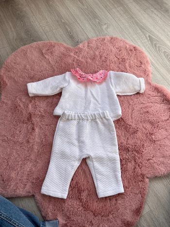 Ensemble blanc jacadi 6 mois