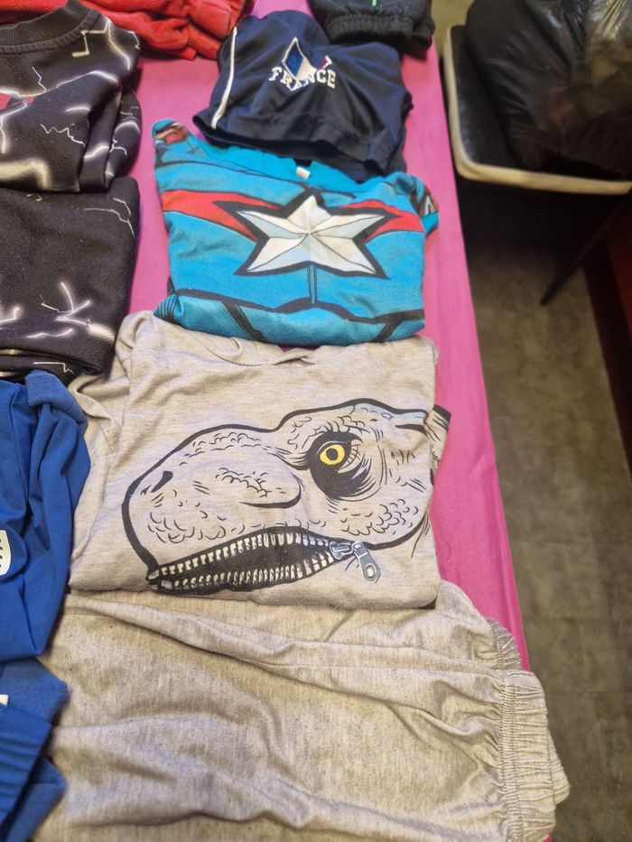 Lot vêtements 4ans garçon N 10 - photo numéro 5
