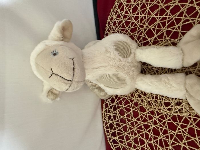 PELUCHE DOUDOU MOUTON COCKTAIL SCANDINAVE BLANC RAYE BEIGE