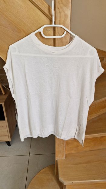 Tee shirt sans manches