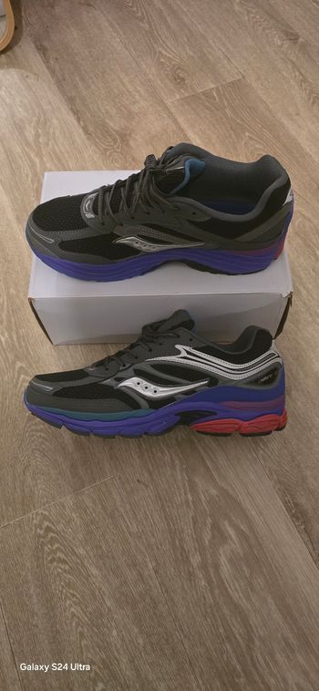 Saucony Omni 9 Pourpre Taille 45