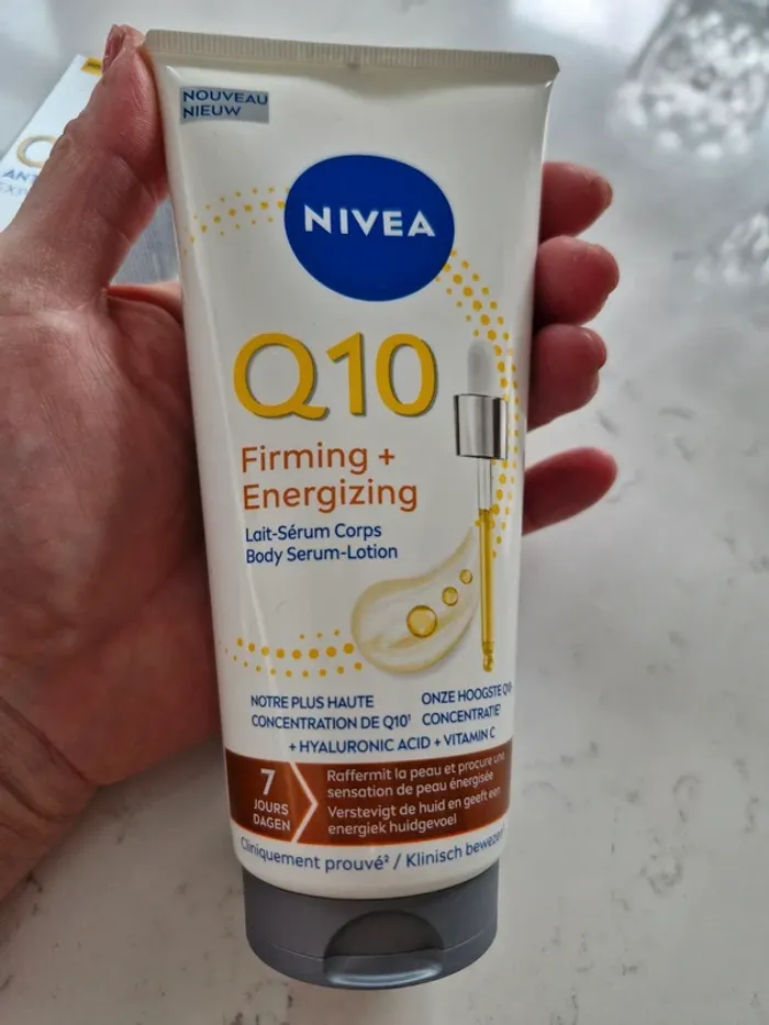 Lot Nivea 3 produits soin visage et corps - photo numéro 3