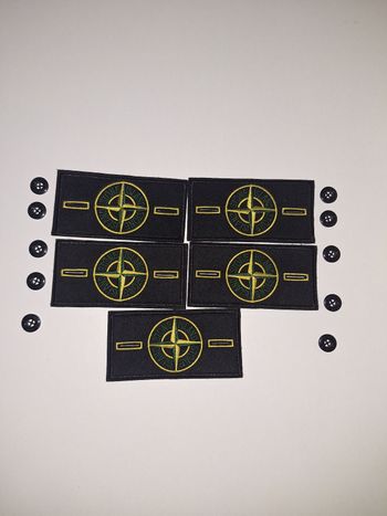5 Patch Stone Island + 10 boutons Stone Island 