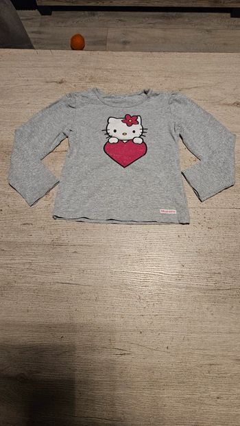 T shirt gris clair à manches longues, Hello Kitty, H&M, taille 4/5 ans