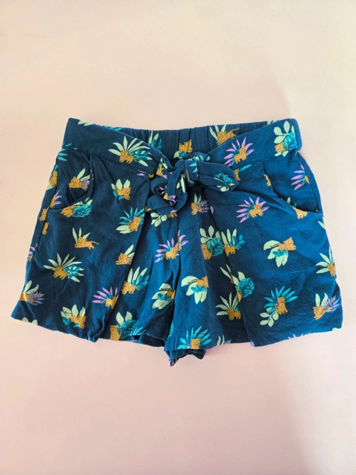 Short 3 ans