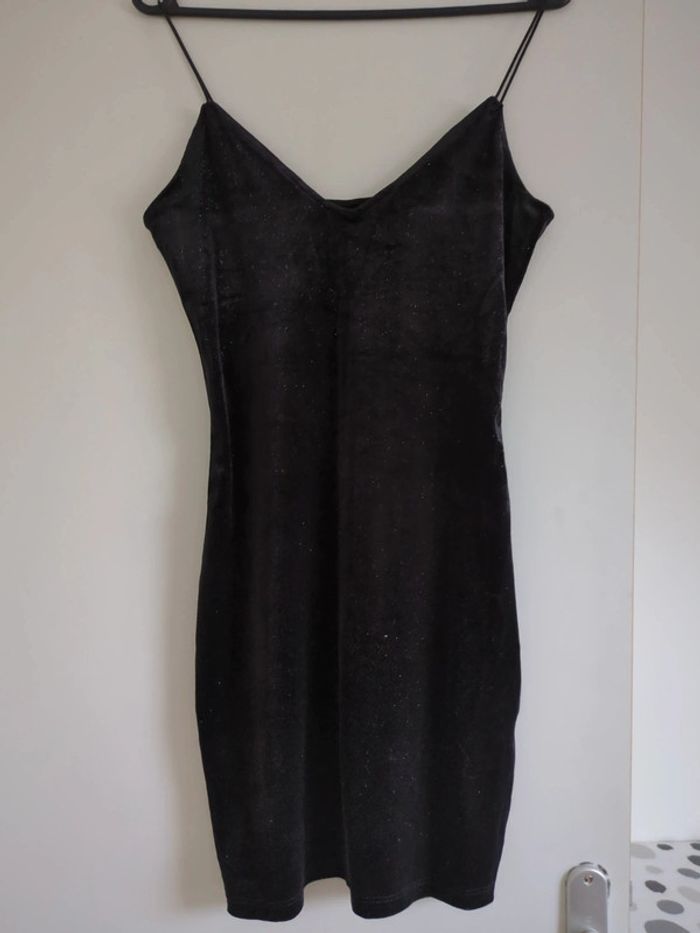 Petite robe noire à paillettes