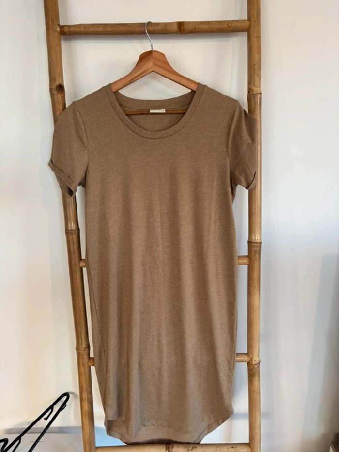 Robe t-shirt marron clair / beige JDY taille XS