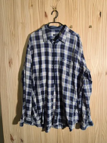 Chemise à carreaux