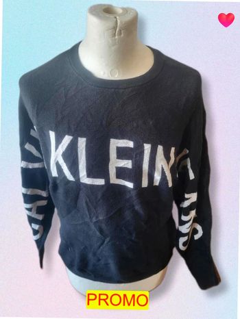 Magnifique pull femme Calvin Klein taille S Ref XXX102