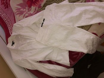 Costume blanc pour femme 