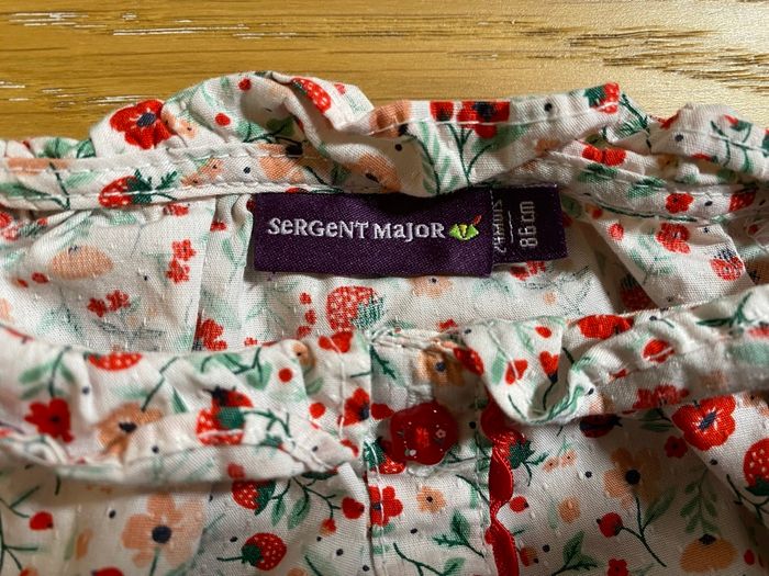 Sergent Major Blouse fleurs et fraises Taille 24 mois - photo numéro 5
