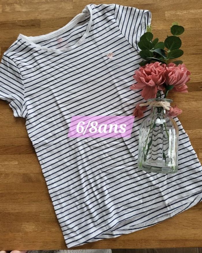 🌺Tee-shirt 122/128 cms