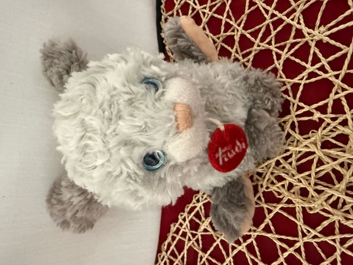 Doudou peluche lapin gris blanc TRUDI