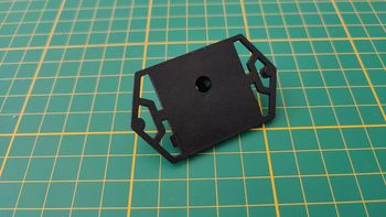 Support inférieur pièce détachée miniature Bugatti EB110 1992 Maisto 1/18 1/18ème #B79