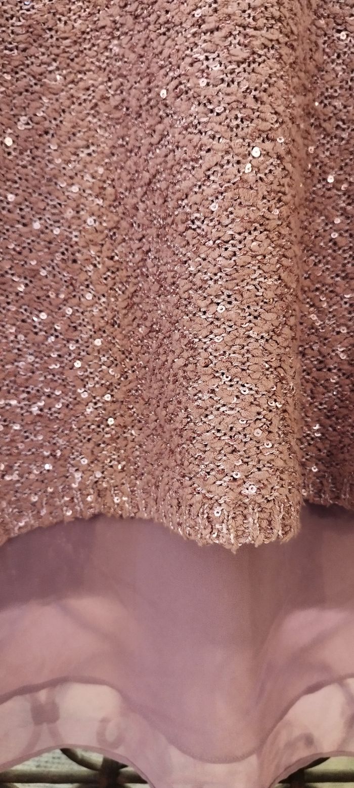 Tunique, haut à manches longues avec sequins couleur vieux rose avec doublure. Canda Premium C&A. Très bon état. Taille L - photo numéro 7