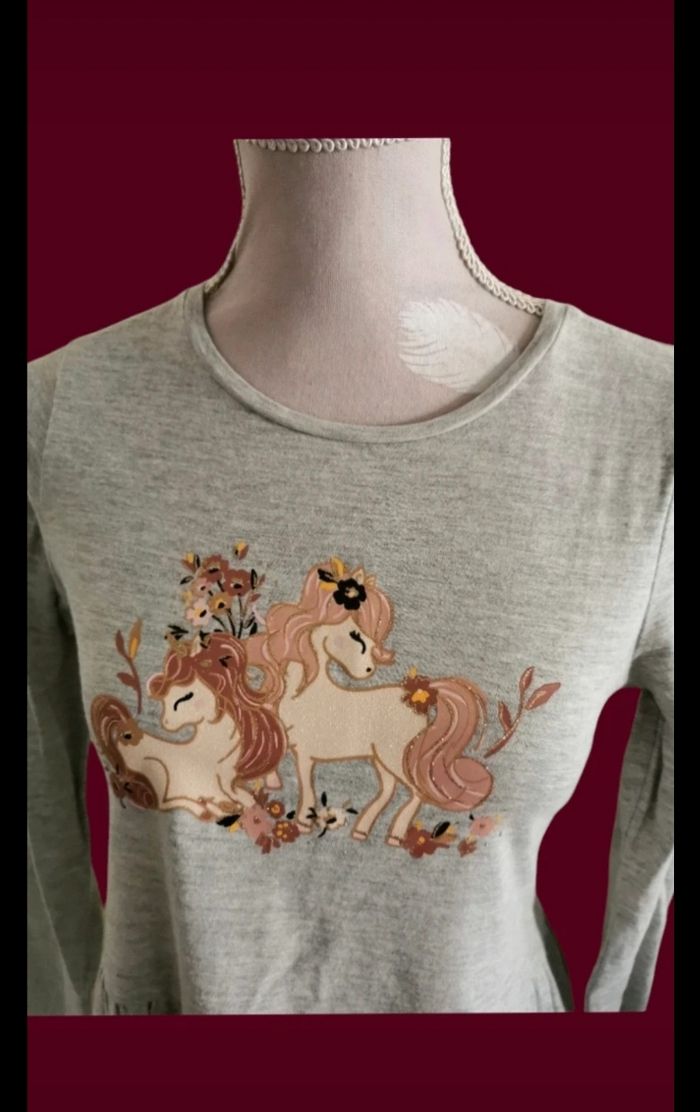 Robe grise licornes pailletées C&A taille 10 ans - photo numéro 3