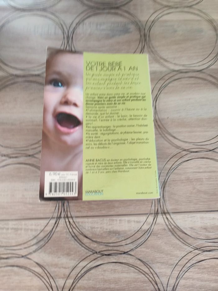 Livre votre bébé de 1 jour à un an - photo numéro 2