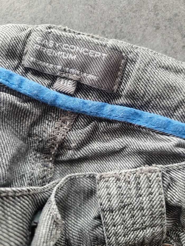 Garçon (taille 6 ans) : bermuda long - photo numéro 3