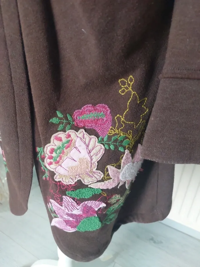 Veste manteau fin brodé Mamatayoe - photo numéro 2