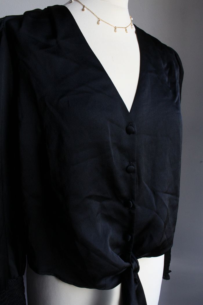 Blouse noire satinée Primark - photo numéro 3
