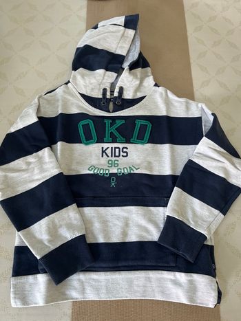 Sweat à capuche okaïdi 