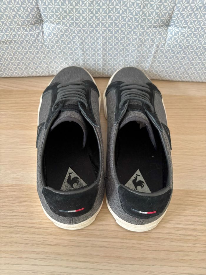 Paire de Baskets Tissu Noire Taille 42 "Le Coq Sportif" - photo numéro 4
