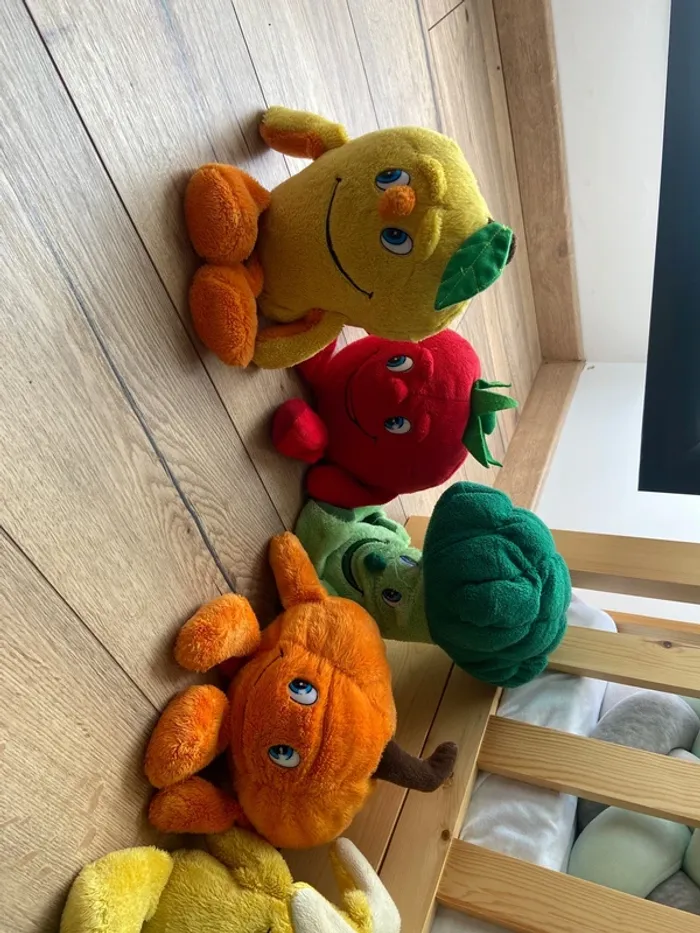 Lot de 8 peluches légumes et fruits - photo numéro 3