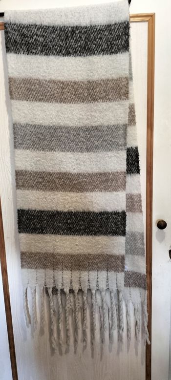 Grande écharpe en laine