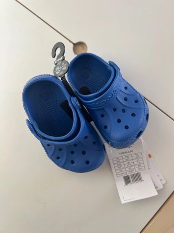 Crocs bébé neuves avec étiquette