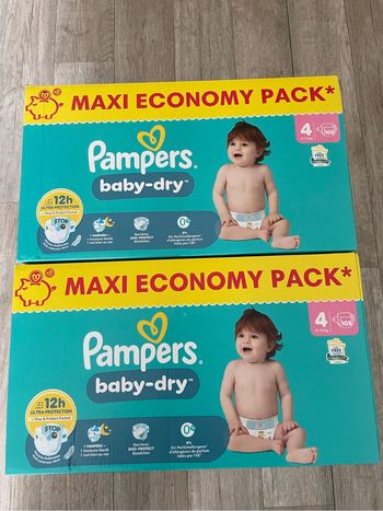 Mega pack de 216 couches pampers baby dry taille 4 neuf